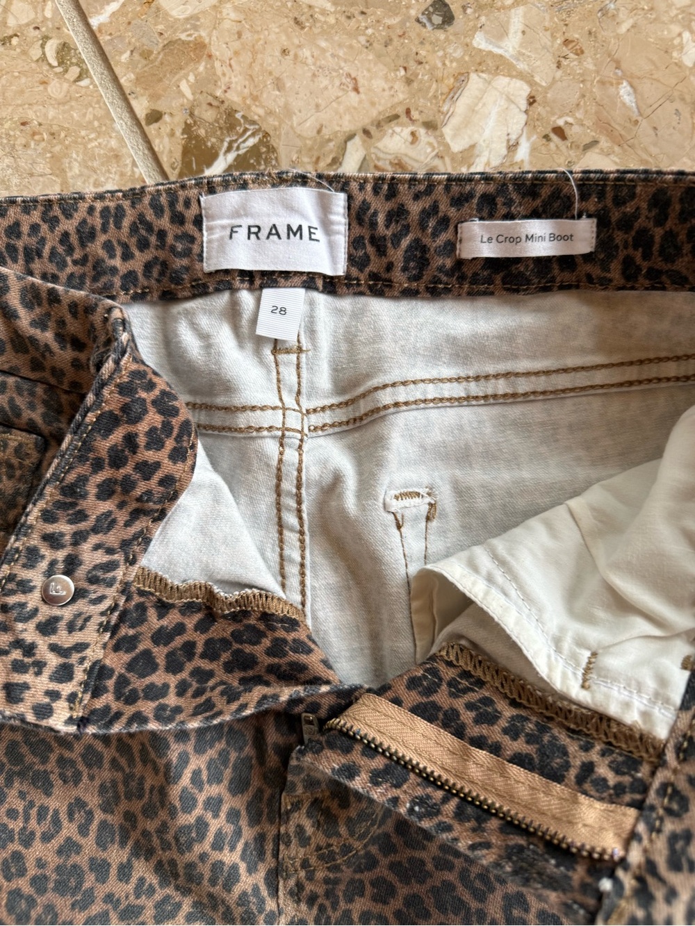 FRAME Denim Le Crop Mini Boot Jeans in Leopard Animal Print Size 28